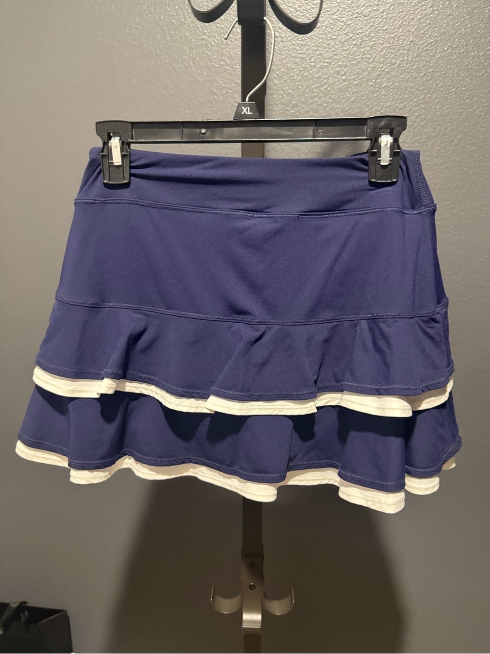Lilly Pulitzer Navy & White Luxletic Athletic Skirt - Picture 4 of 5